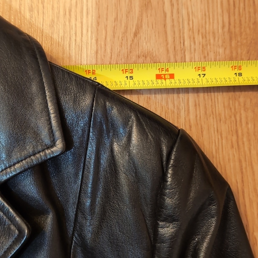 Danier Women's Black Leather Jacket Size Small - Picture 16 of 16
